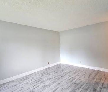 9457 Fletcher Street - 4, 1 bed , 1 bath unit available for rent! - Photo 1