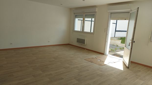 Maison de plain pied rénovée !! - Centre de Montceau Les Mines T4 pièce(s) 94.72 m2 - Photo 1