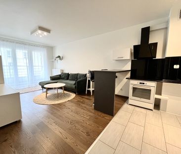 Wynajem | 2-pokojowe mieszkanie 50 m² | Winda - Photo 1