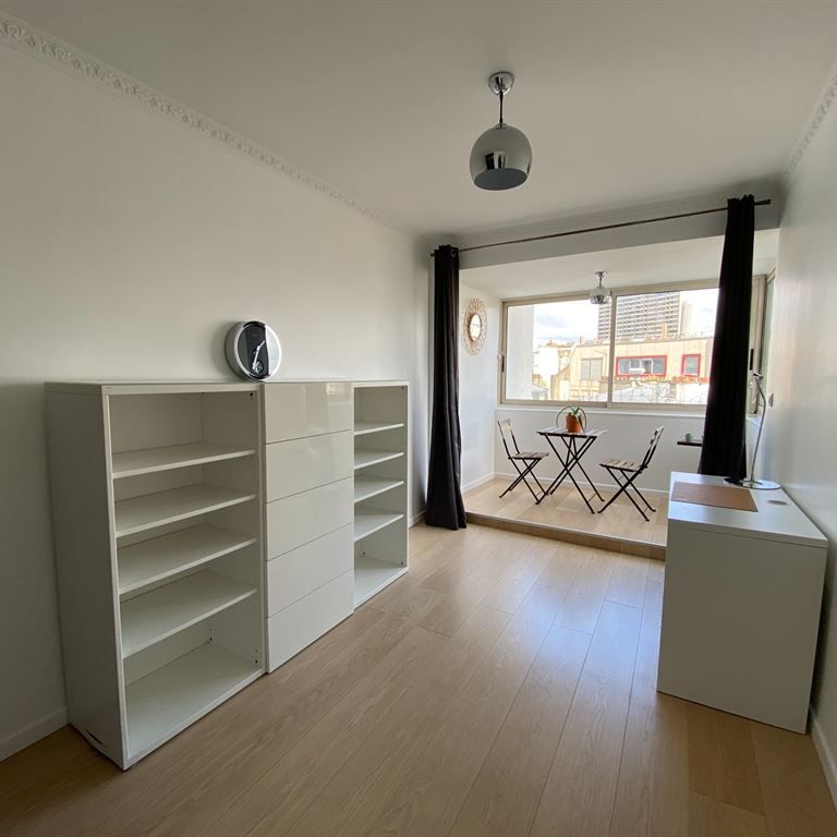 Location Appartement 3 pièces 60m² PARIS 20ème - Photo 1