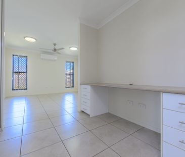 SPACE, COMFORT, AND THAT HOMEY FEEL YOU WILL LOVE AT 21 BOTTLEBRUSH... - Photo 5