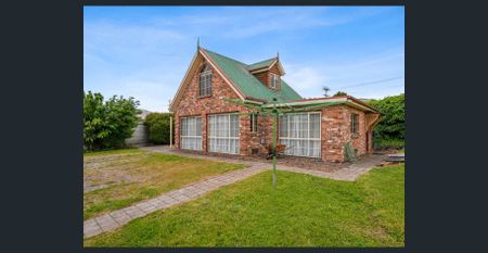 A private haven with endless possibilities - Photo 3