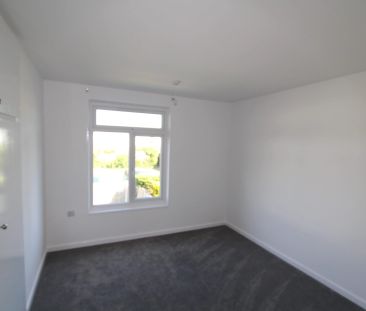 Dyche Road, Sheffield, S8 - Photo 2