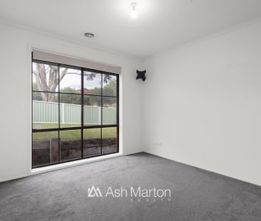 11 Leonard Drive, Langwarrin, VIC 3910 - Photo 3