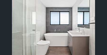 Stunning Double Storey, Four Bedroom Home In Gregory Hills - Photo 4