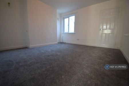 3 bedroom terraced house to rent - Photo 4