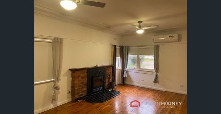 Situated in quiet, family friendly Forest Hill situated across from the back of the RAAF Base. - Photo 4