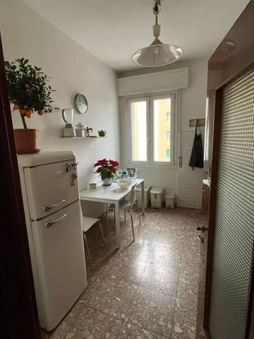 Luminosa stanza singola Via del Parco - Photo 4