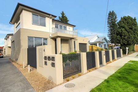 4/4 Hamilton Street, - Photo 5