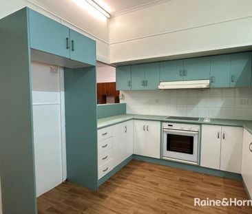 4 Bedroom - 2 Bathroom - Unfurnished Home in Mossman - Photo 3