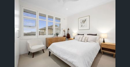 Freshwater Gem, Light-Filled Apartment in a Premium Village Location - Photo 2