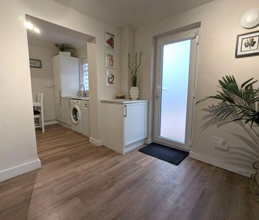 3 bedroom bungalow to rent - Photo 2