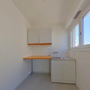 Appartement à louer, 1 pièce - Strasbourg 67100 - Photo 2