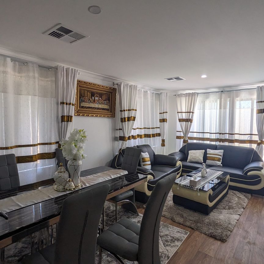 ROOMS In All FEMALE-HOUSEHOLD!! BRAND NEW FURNISHINGS!! - Photo 2