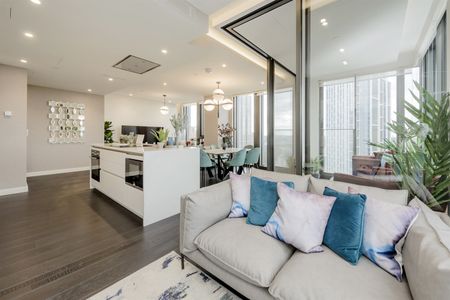 Damac Tower, SW8 - Photo 3