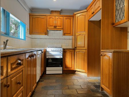 Neat & Tidy - Photo 4