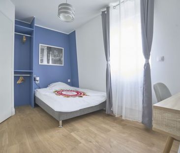 G.POMPIDOU K Roommate 5 Bedrooms at Lille - La Madeleine - Photo 2