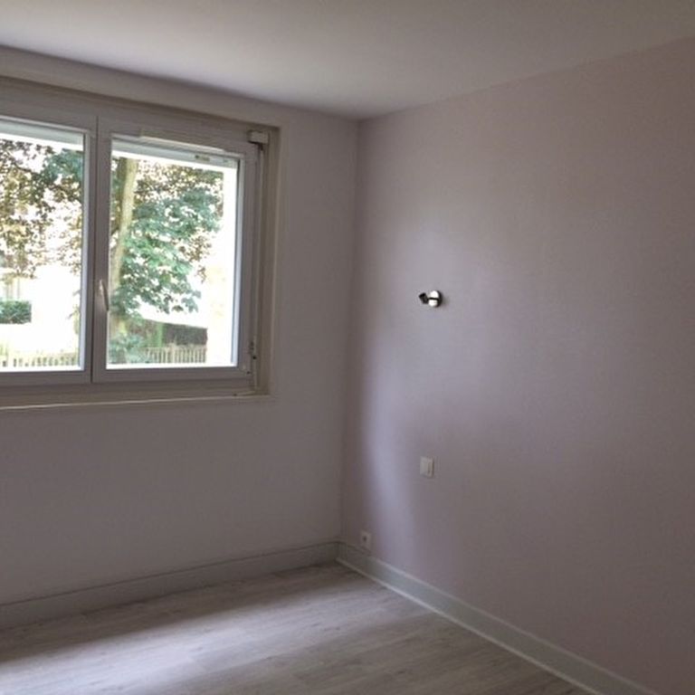 Location Appartement 4 pièces 70m² - Photo 1