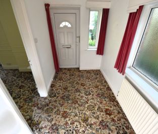 2 bedroom Flat in Otley Road, Leeds - Photo 3