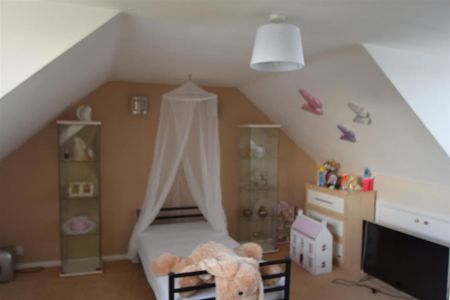 3 bedroom detached house to rent - Photo 4