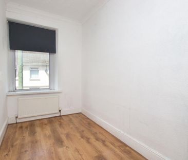 4 bedroom terraced house to rent - Photo 5