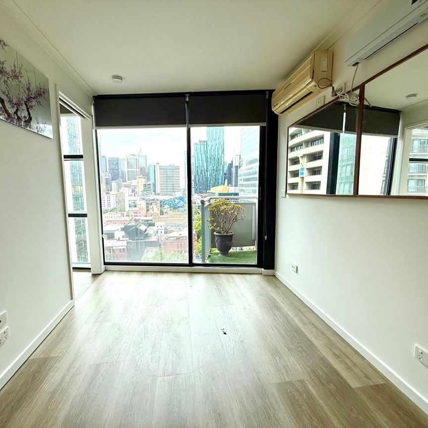 1428/139 Lonsdale Street - Photo 1