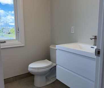 For Lease - 25 Oxford Street Unit# 3, Richmond Hill, Ontario - Photo 4