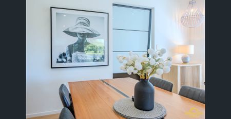 Modern Furnished Private Studio - Photo 2