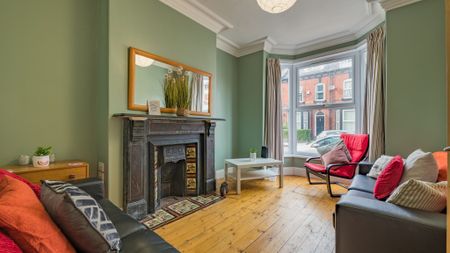 Ashville Terrace, Leeds - Photo 2