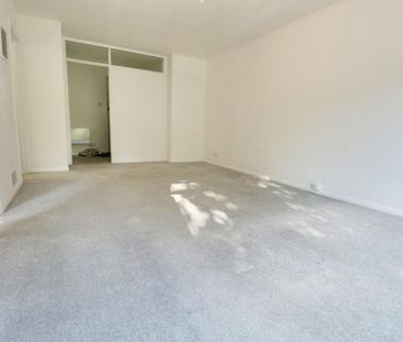 1 bedroom semi-detached house to rent - Photo 2