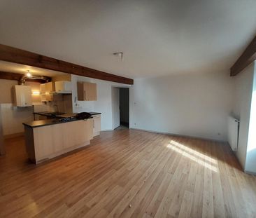 Location Appartement 4 pièces 76m² BOURG EN BRESSE 01000 - Photo 1