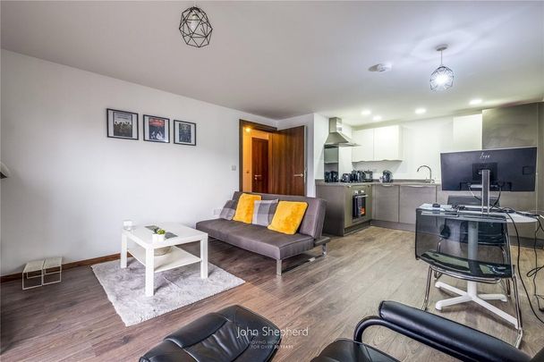 1 bedroom flat to rent - Photo 1