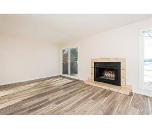 3 Bed 1.5 Bath Townhouse South Edmonton For Rent - Photo 3