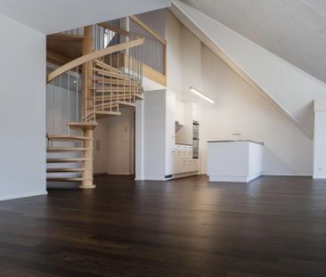 4.5-Zi. Maisonette Dachwohnung, ruhige Lage - Photo 2