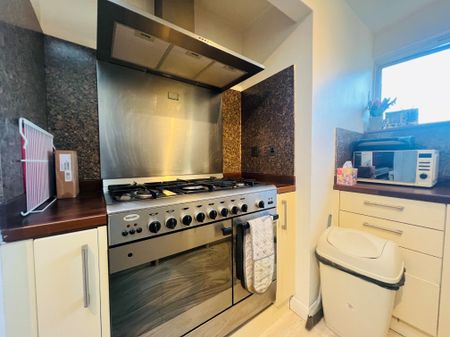 2 bedroom maisonette to rent Grenville Court - Photo 5