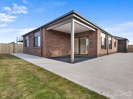 25 Hawkestone Street, MELTON SOUTH - Photo 3