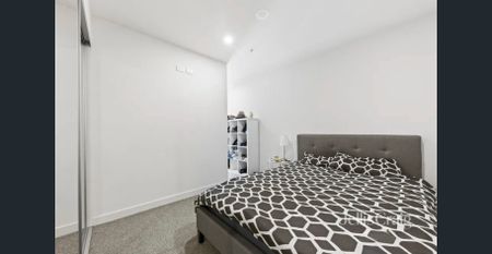 Furnished 1 Bedroom Apartment - Photo 3