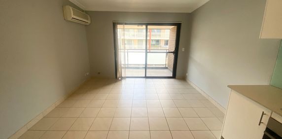 Spacious 1-Bedroom Apartment with Oversized Terrace & Prime Location - Photo 2