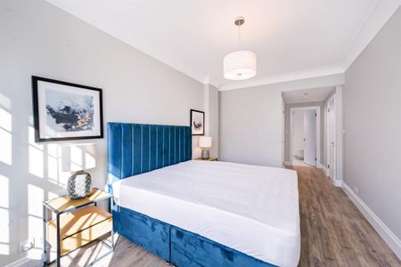 Stafford Court, W8, London - Photo 3