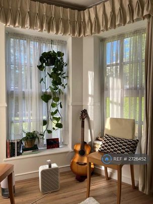 1 bedroom in a flat share to rent - Photo 1