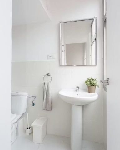 Carrer de València, Barcelona, Catalonia 08015 - Photo 5