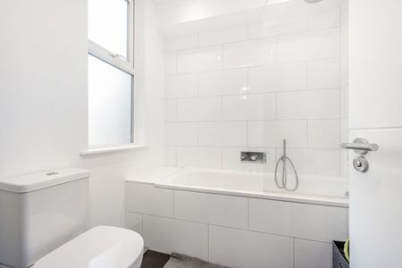 Bramber Road, London, W14 - Photo 4