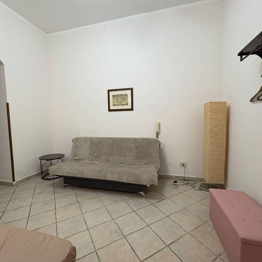 Bilocale via Antonio Veneziano 102, Zisa, Palermo - Foto 1