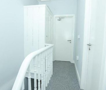 5 bedroom private hall to rent - Photo 2