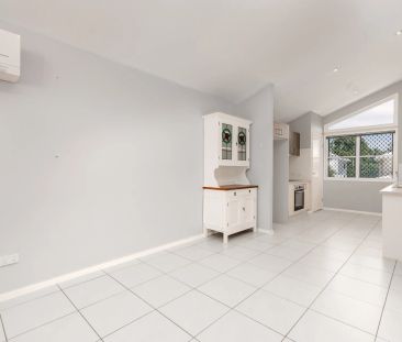 Peaceful 5 bedroom Parkside Living in a Tucked-Away Court - Photo 6