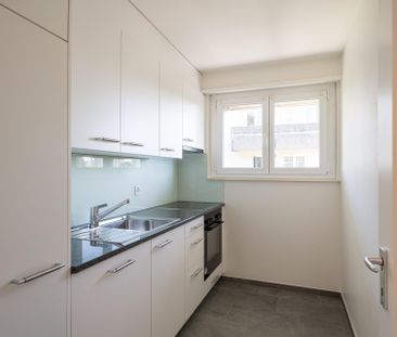 Renovierte 4-Zimmerwohnung 80m2 an ruhiger und zentraler Lage - Foto 2