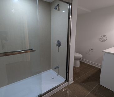 For Lease - 230 Alsace Road, Richmond Hill, Ontario - Photo 2