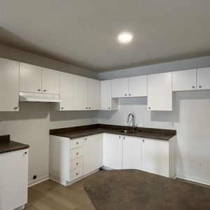 1 CH - 1 SDB - Saint-Charles-Borromée - $1,150 /mo - Photo 2