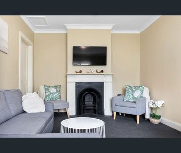 2/2 Ordnance St, The Hill, NSW 2300 - Photo 5