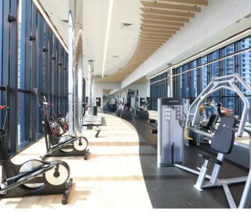 “Contemporary Living Meets Convenience – Stunning 1-Bedroom Apartment” - Photo 1